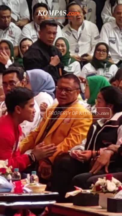Kaesang Bantah Ditolak Megawati Saat Sungkem #SHORTS