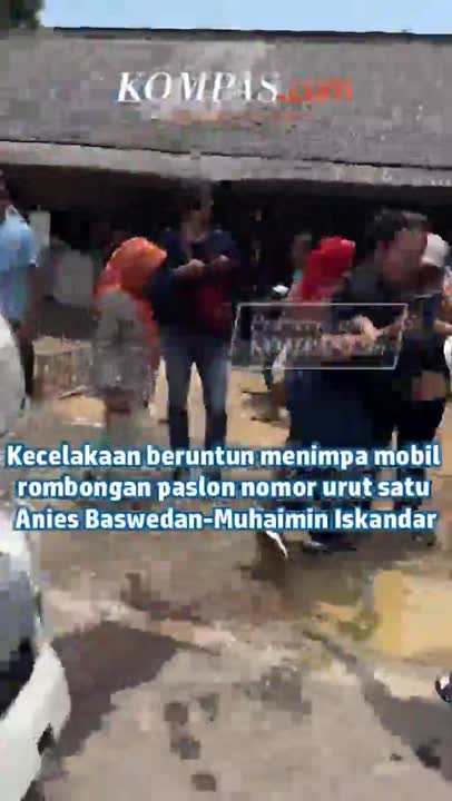 Rombongan Mobil Tim Anies-Muhaimin Kecelakaan Beruntun di Madura