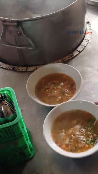 Bertahan Puluhan Tahun, Soto Ini Awalnya Warung Kaki Lima