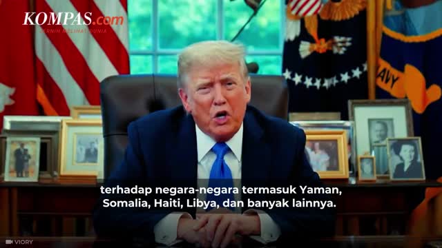 [FULL] Alasan Trump Larang Warga dari 12 Negara Masuk ke AS