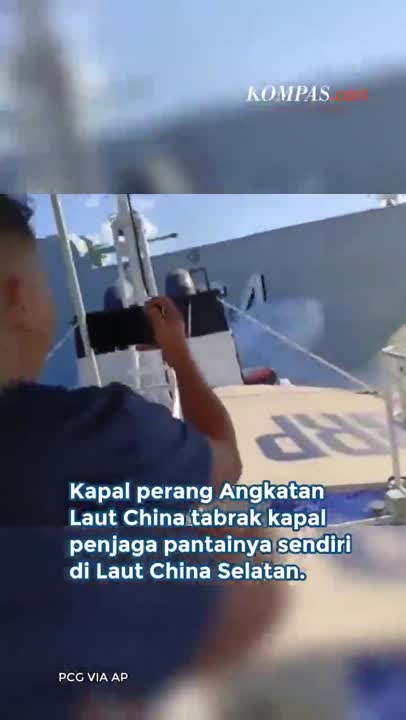 2 Kapal China Tabrakan Saat Kejar Kapal Filipina, Muncul Dentuman
