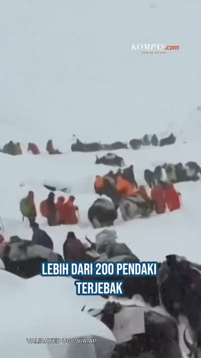 Badai Salju Mematikan Di Everest: 200 Pendaki Terjebak, Berjuang Tetap Hidup
