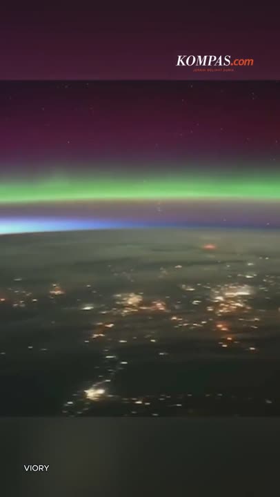 Warna-warni Aurora Borealis dari Luar Angkasa, Direkam Kosmonot Rusia
