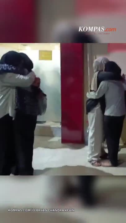 Tangis Keluarga Usai 22 Korban Kebakaran Terra Drone Teridentifikasi...