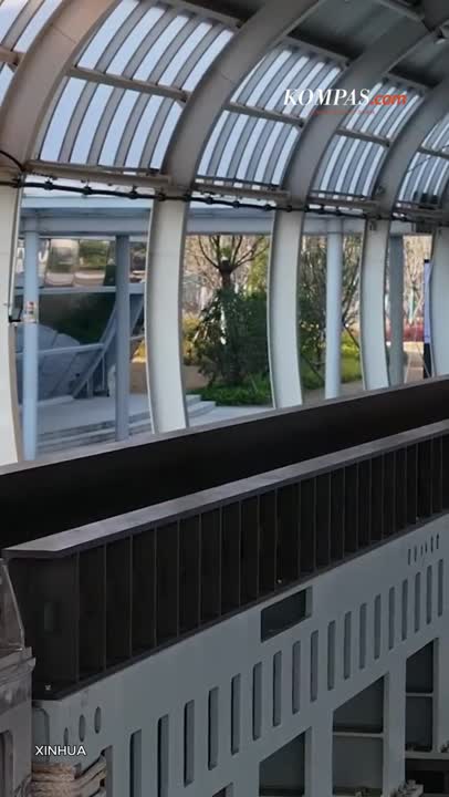 Uji Coba Kereta Cepat 800 Km/Jam Di China, Kedip Langsung Hilang