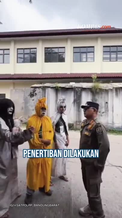 Pocong-pocong Meresahkan Di Lembang Diciduk Satpol PP, Ganggu Wisatawan