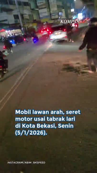 Mobil Lawan Arah Tabrak Lari, Seret Motor Ratusan Meter Di Bekasi