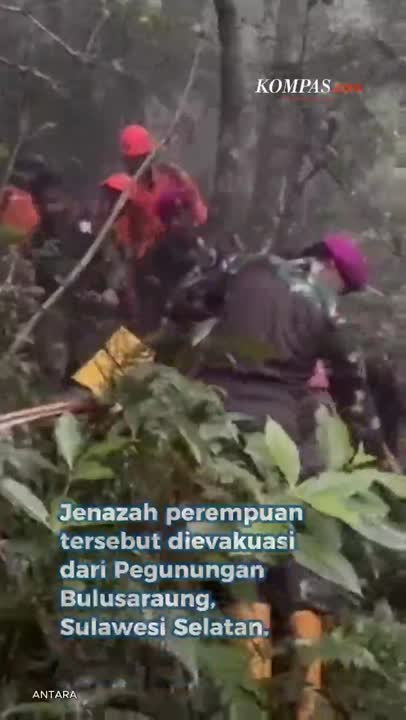 Jenazah Kedua Kecelakaan Pesawat ATR 42-500 Jalani Proses Identifikasi Di Makassar