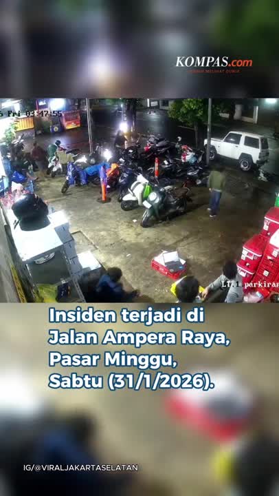 Pengendara Tabrak Motor, Ditegur Malah Panggil Massa Dan Aniaya