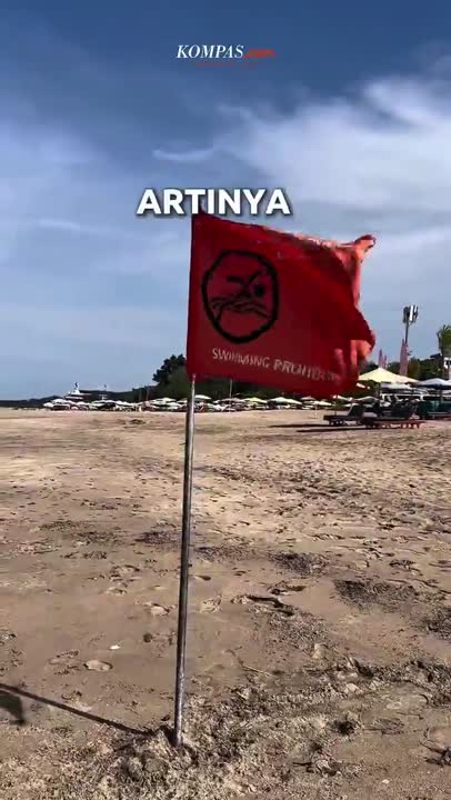 Bahaya! Ini Arti Bendera Merah Di Pantai
