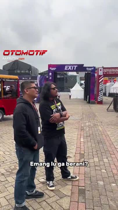 Jajal Tanjakan Curam Dengan Mobil Listrik ICar V23 Di IIMS 2026