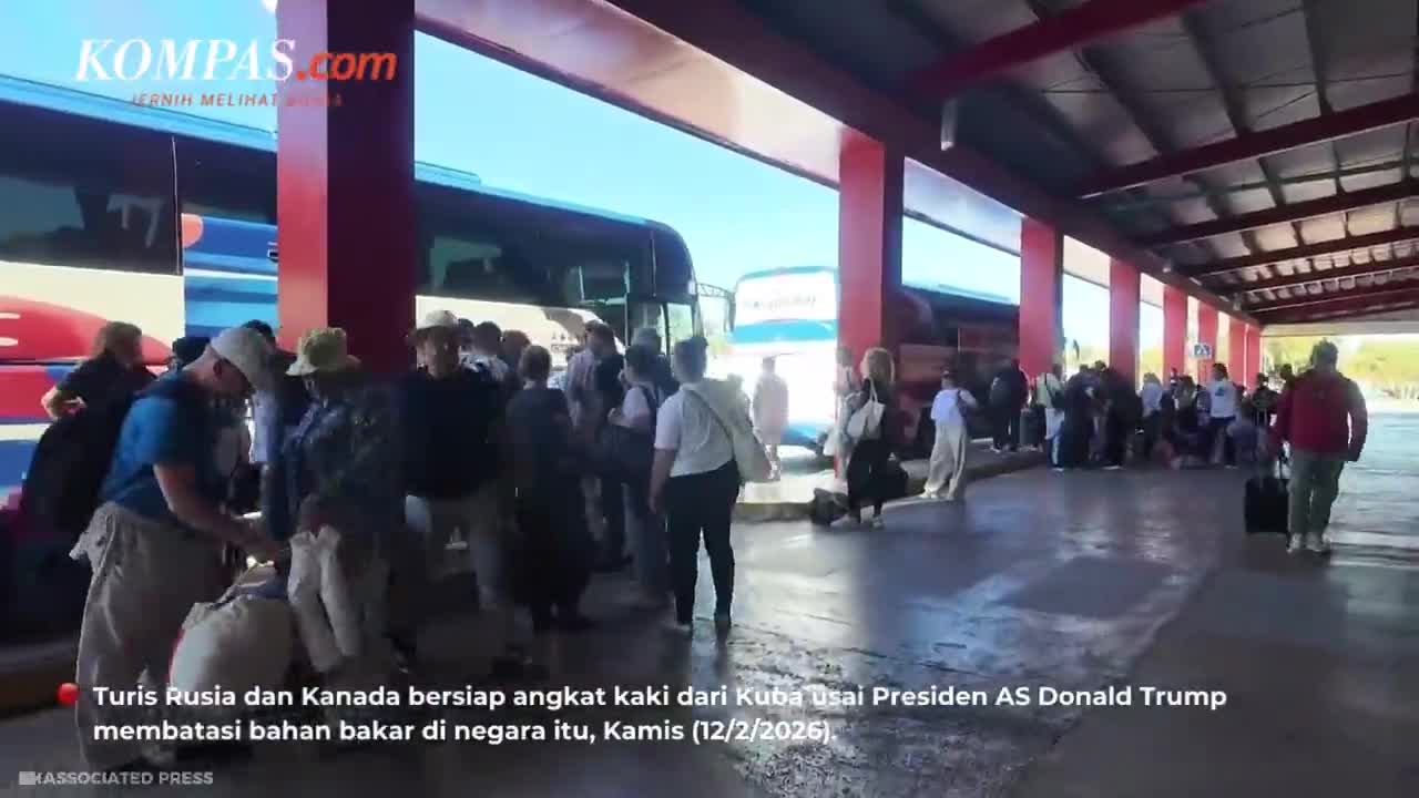 Potret Wisatawan Dan Pesawat Rusia Angkat Kaki Dari Kuba, Usai AS “Cekik” Impor Minyak