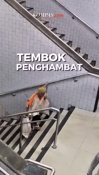 Stasiun Depok Baru Tak Ramah Lansia Dan Disabilitas