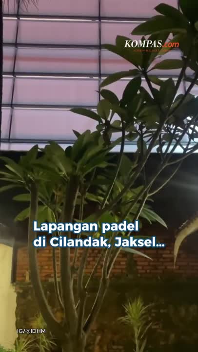 Lapangan Padel Nempel Tembok Rumah, Bisingnya Ganggu Warga