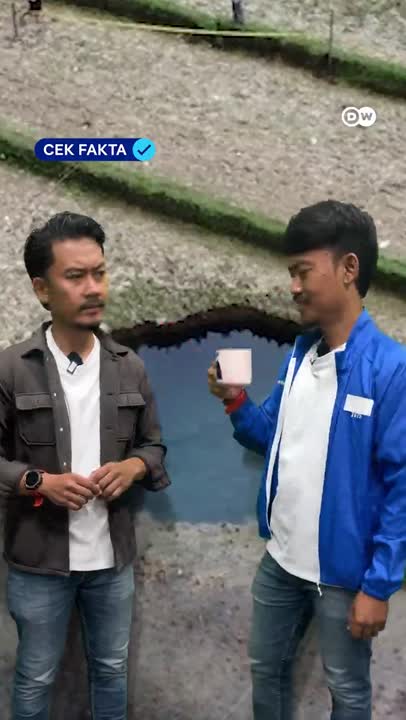 Cek Fakta: Aman Enggak sih Minum Air dari Sinkhole Sumatra Barat?