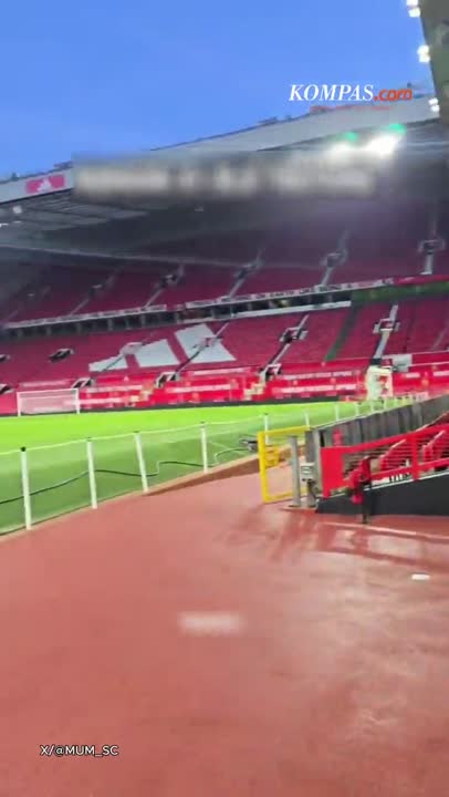 Pertama Kali, Azan Berkumandang Di Old Trafford Markas King MU