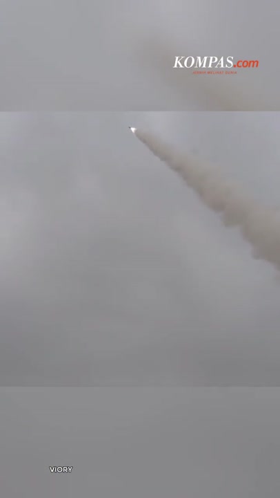 Detik-detik Peluncuran Rudal Balasan Iran Menyusul Tewasnya Khamenei