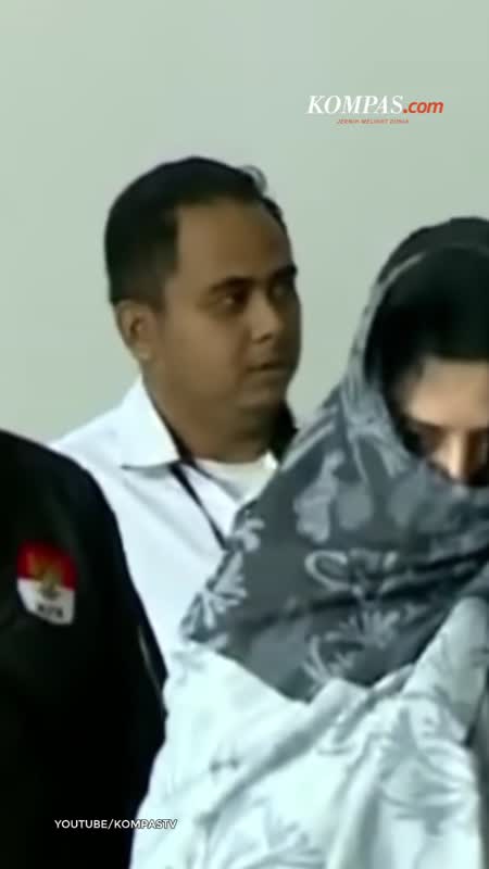 Bupati Pekalongan Ngaku Tak Tahu Hukum Karena Pedangdut, Bisa Jadi Alasan?