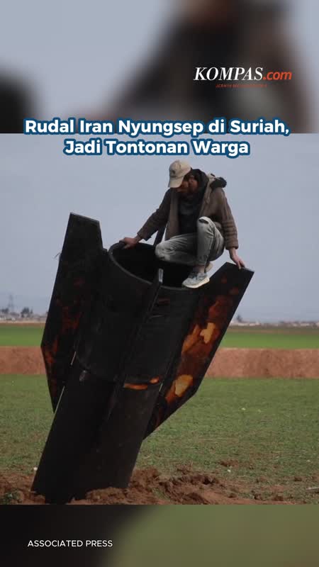 Rudal Iran Nyungsep Di Suriah, Jadi Tontonan Warga