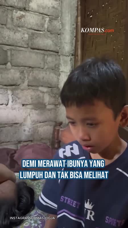 Kisah Fendi, Putus Sekolah Demi Rawat Ibu Yang Lumpuh