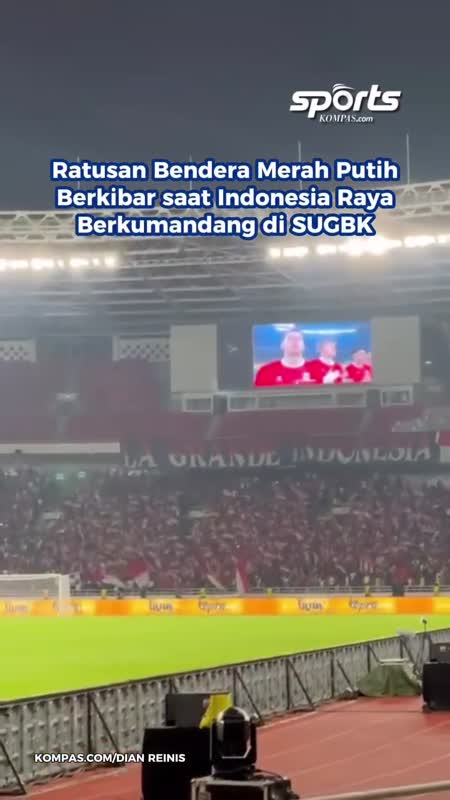 Ratusan Bendera Merah Putih Berkibar Saat Indonesia Raya Berkumandang Di SUGBK