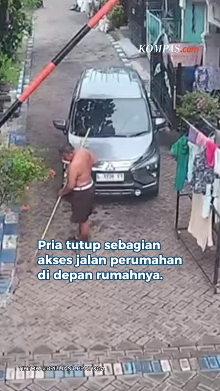 Pria Tutup Jalan Perumahan, Mengaku Demi Keselamatan Cucu