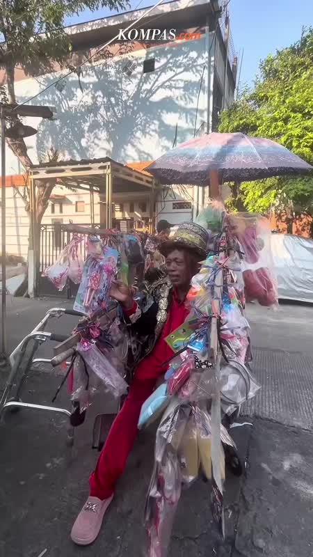 Kisah Pak Tarno: Dulu Sulap di TV, Kini Jualan Mainan