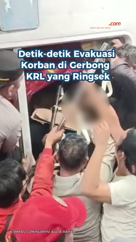 Detik-detik Evakuasi Korban di Gerbong  KRL yang Ringsek