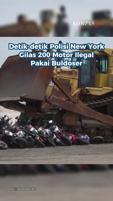 Detik-detik Polisi New York Gilas 200 Motor Ilegal Pakai Buldoser