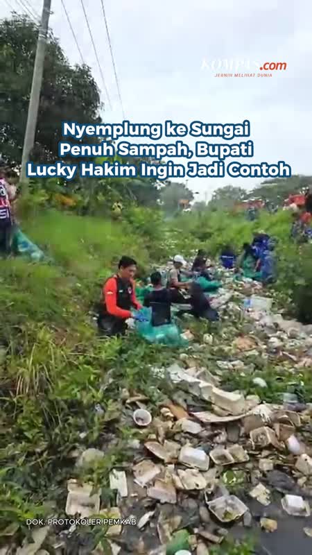 Nyemplung Ke Sungai Penuh Sampah, Bupati Lucky Hakim Ingin Jadi Contoh