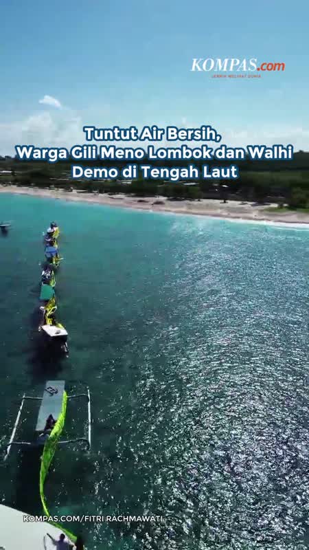 Tuntut Air Bersih, Warga Gili Meno Lombok dan Walhi Demo di Tengah Laut