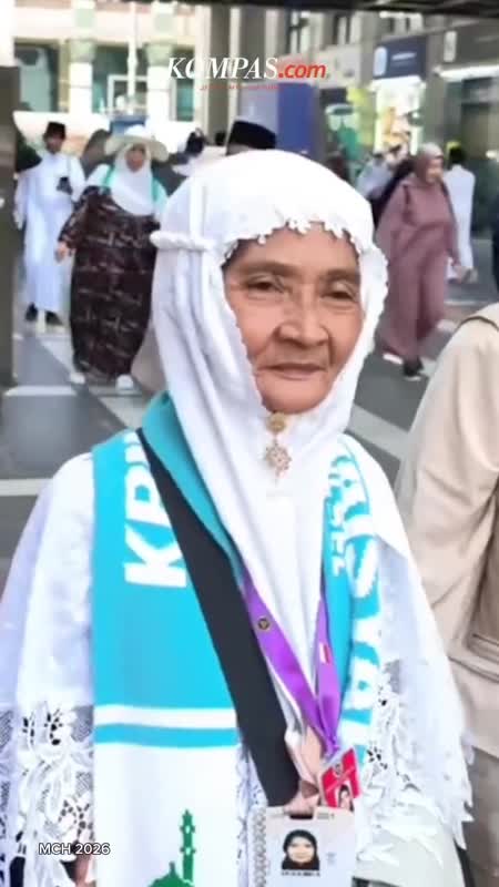 Tangis Haru Jemaah Di Tanah Suci, Ada Yang Menabung Di Ember Hingga Jual Sawah Demi Berhaji