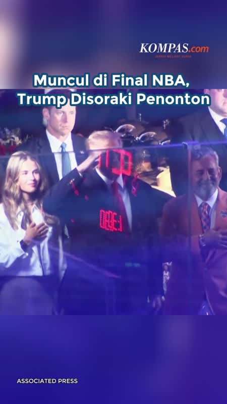 Muncul Di Final NBA, Trump Disoraki Penonton
