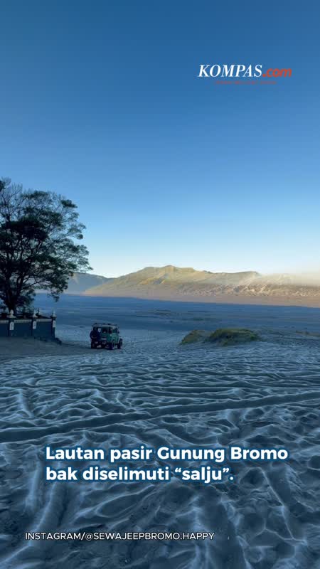 "Salju" Selimuti Lautan Pasir Bromo