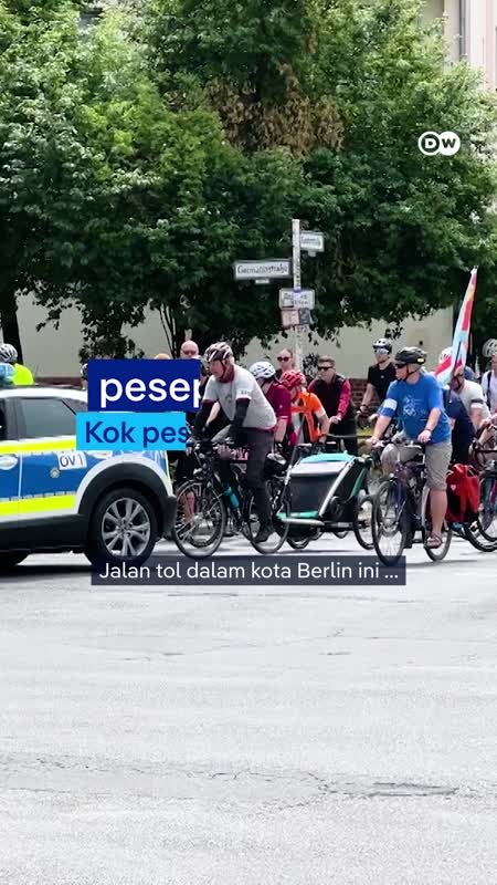 Autobahn Jerman Diambil Alih Ribuan Sepeda