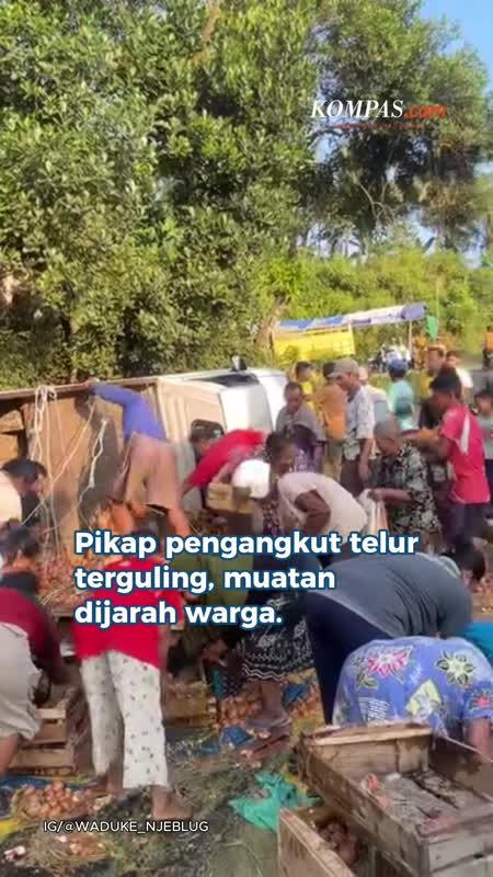Warga Jarah Telur Dari Pikap Terguling, Pemilik: Tolong Dikembalikan