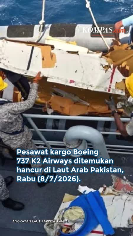 Pakistan Temukan Puing Pesawat Boeing Yang Jatuh Di Laut Arab, 5 Awak Hilang