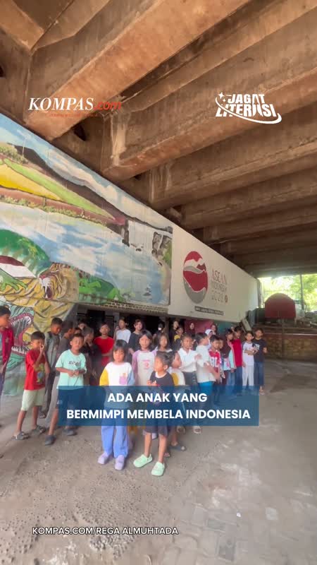 Menjaga Mimpi Anak-anak di Kolong Flyover Tomang