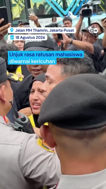 Unjuk Rasa #MerebutKemerdekaan Diwarnai Ricuh