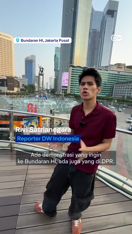 Demo Di HI Vs DPR, Apa Bedanya?