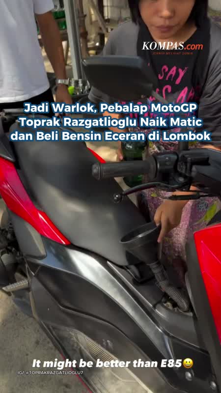 Jadi Warlok, Pebalap MotoGP Toprak Razgatlioglu Naik Matic Dan Beli Bensin Eceran Di Lombok