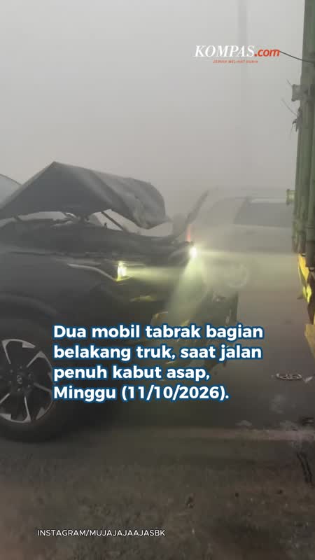Mobil Tabrak Truk Saat Kabut Asap Selimuti Barito Kuala, Jarak Pandang Hampir Nol