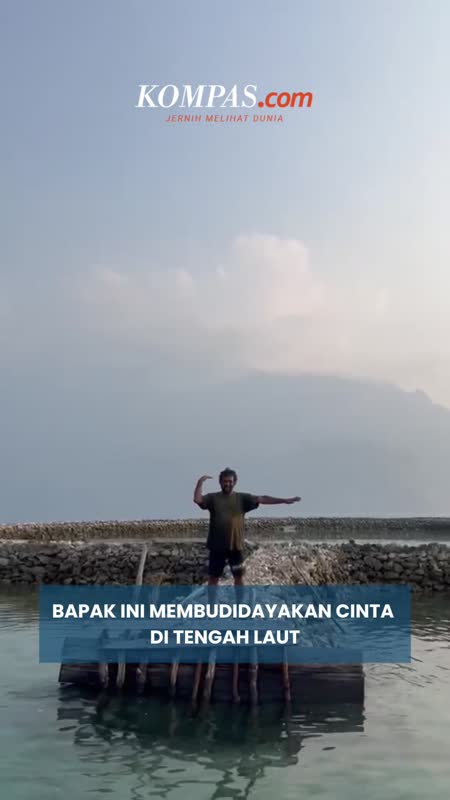 Pria Ini Membudidayakan Cinta di Tengah Laut Maluku