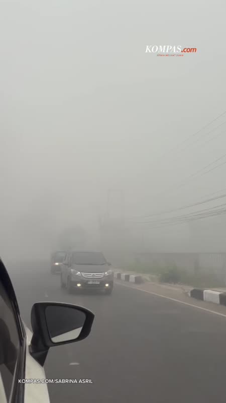 Kabut Asap Pekat Selimuti Kota Sampit, Kondisi Udara Berbahaya