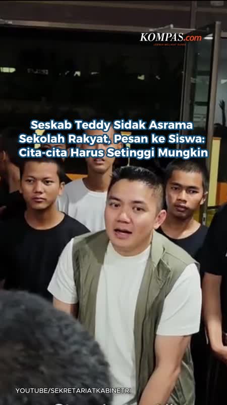 Seskab Teddy Sidak Asrama Sekolah Rakyat, Pesan ke Siswa: Cita-cita Harus Setinggi Mungkin