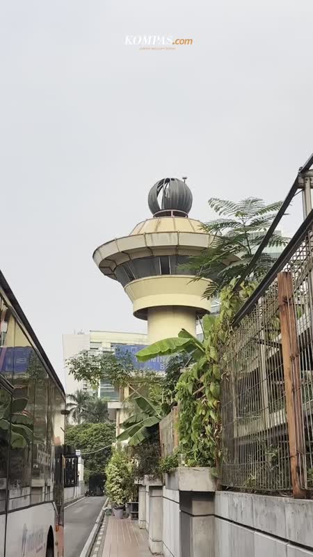 Dikira UFO, Ternyata Begini Isi Menara Ikonik Blok M