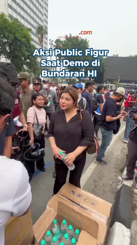 Aksi Publik Figur Saat Demo di Bundaran HI