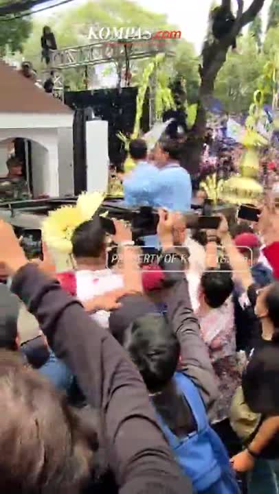 Momen Prabowo-Gibran ke KPU Naik Rantis Maung dan Dikawal Paspampres