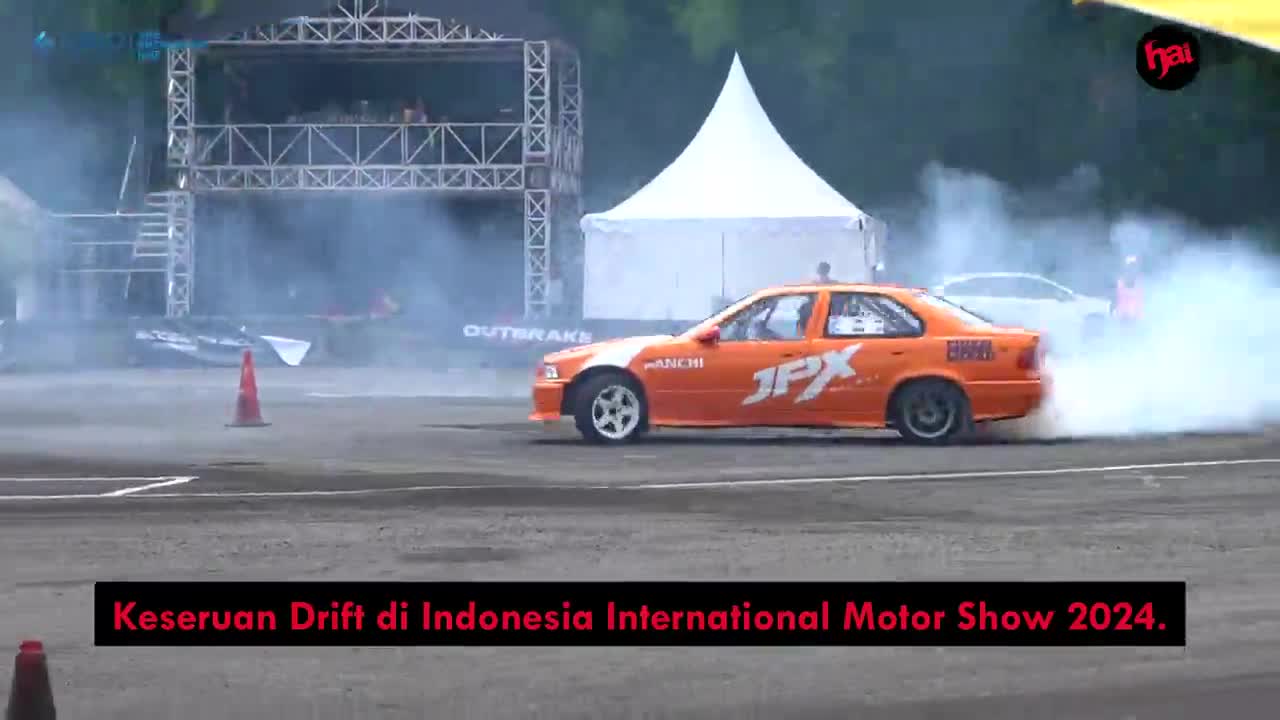 Keseruan Drift di Indonesia International Motor Show 2024!