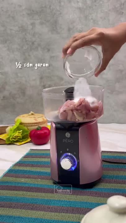 Kumpul Keluarga Masakin Sup Bakso Ayam aja! dijamin enak #Shorts